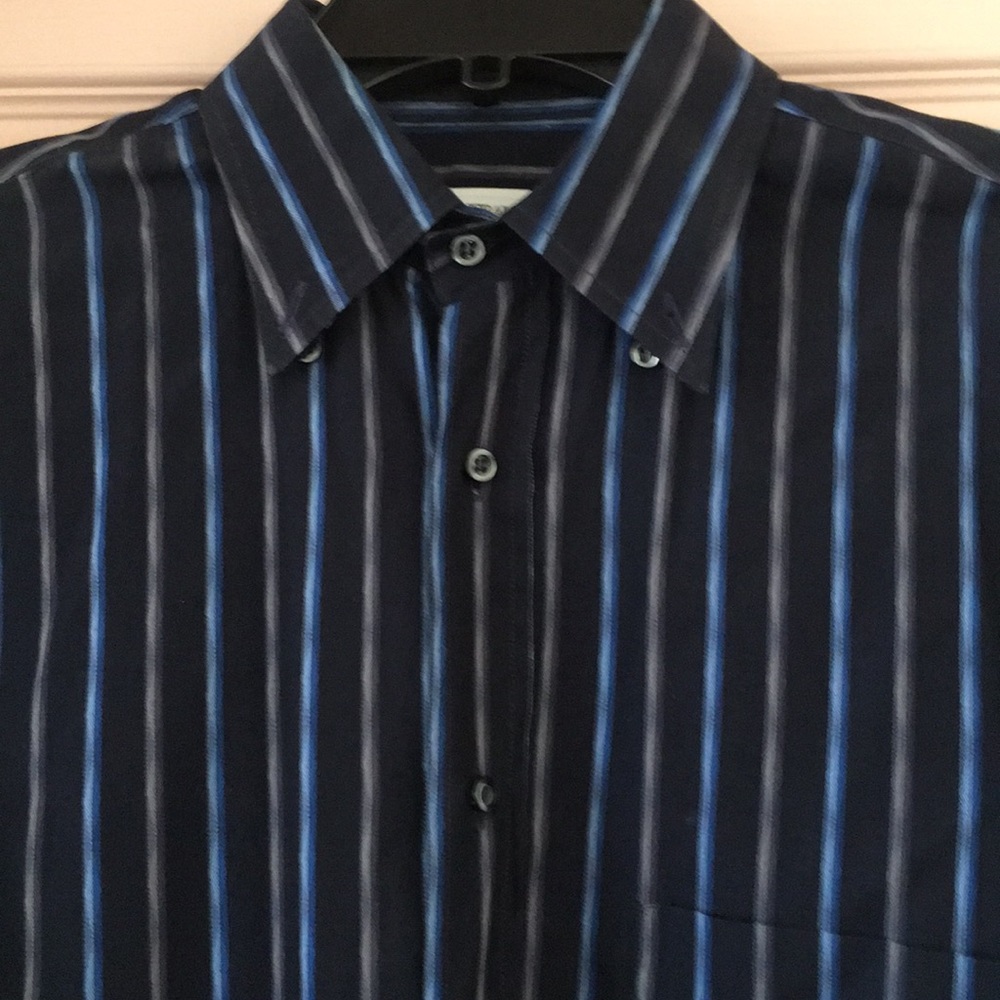 Shirt - Picture 2 of 3